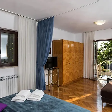 Vukic Apartamento *